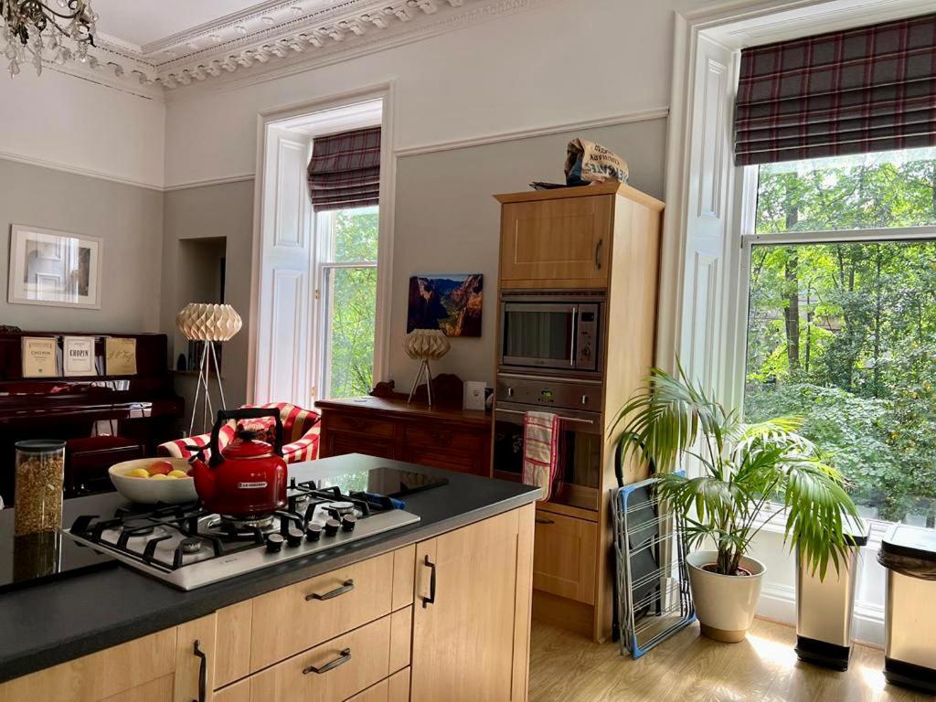 Beautiful Double Room In Idyllic West End Townhouse Glasgow Exterior foto
